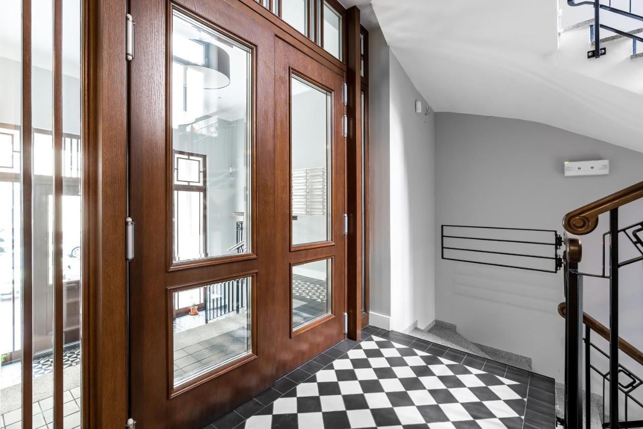 Apartment Poznan Mtp Chelmonskiego By Noclegi Renters Dış mekan fotoğraf